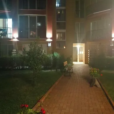 Sunny View Central Апартаменты